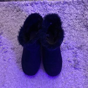 black BEARPAW winter boots